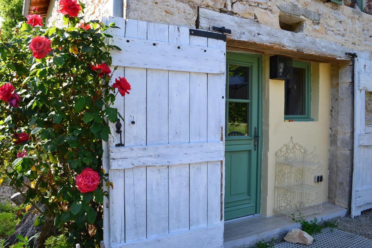 Couanac Gite Familial A La Campagne Avec Piscine Cayriech Exterior photo